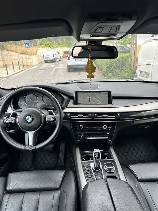 BMW X5 M50d impecavel