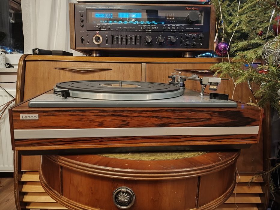 Gramofon LENCO L 75 Made in Switzerland