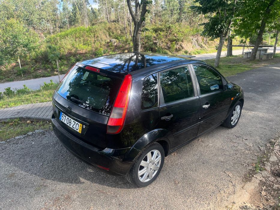 Ford Fiesta 1.2 gasolina