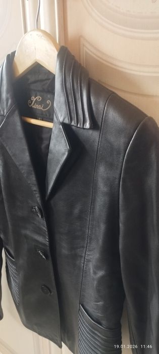 Женская кожаная куртка