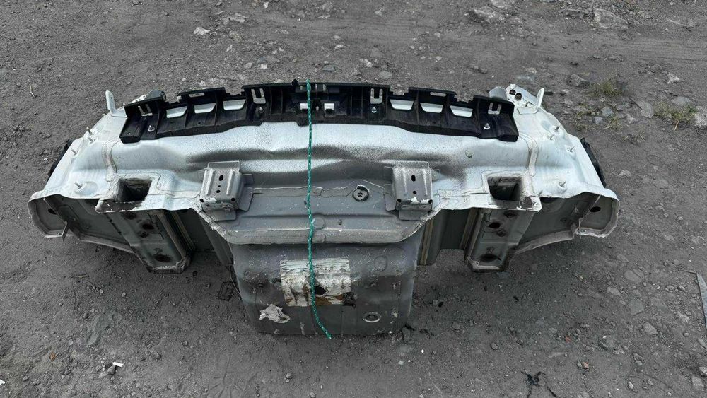 Задня панельPorsche Macan