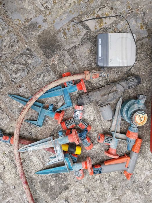 Acessórios vários de sistema de rega programada Gardena e Uniflex