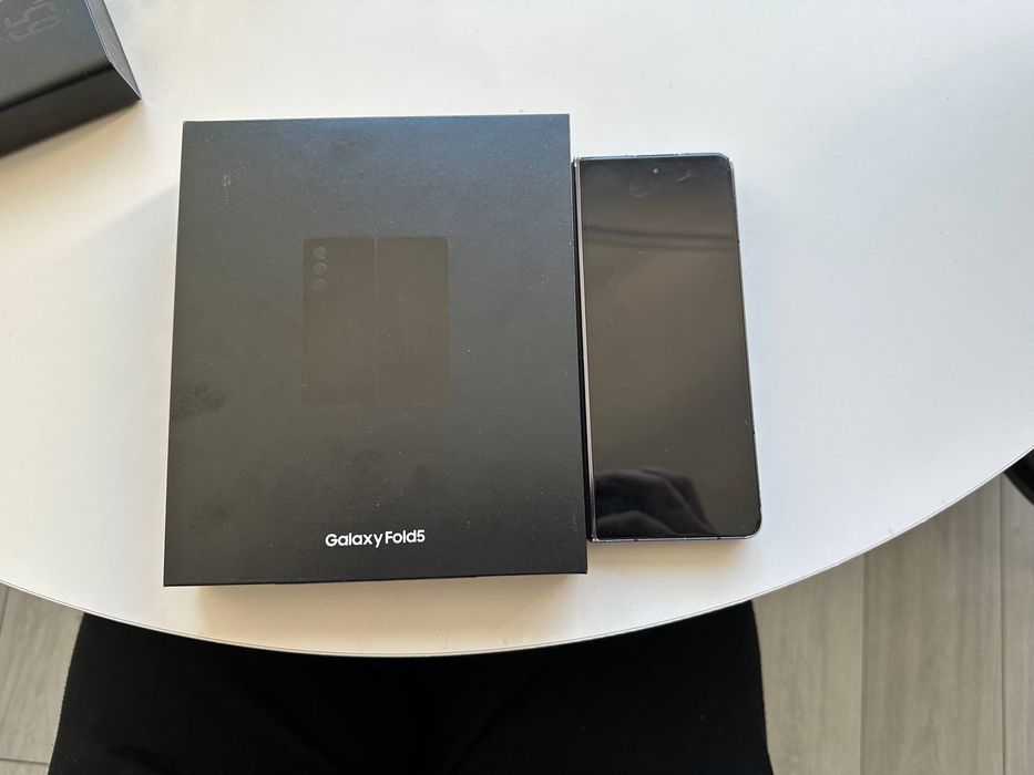 продам Samsung fold 5 12/1tb