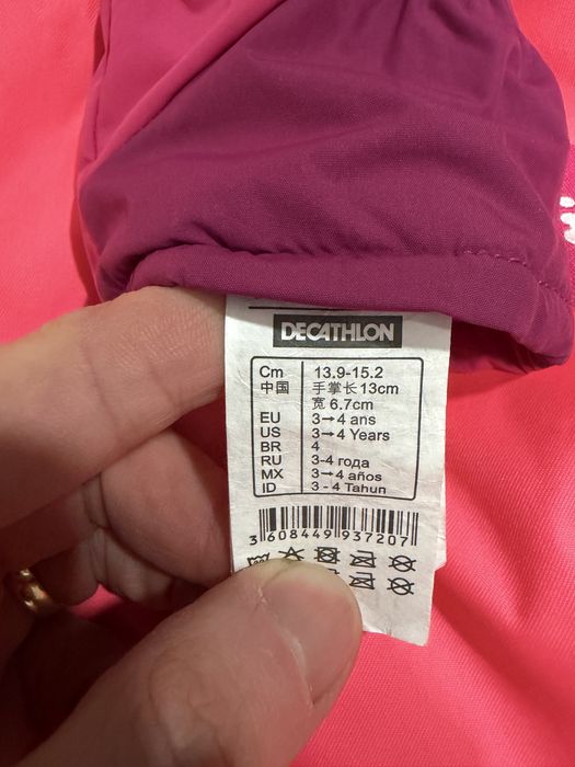 Calças, botas e luvas neve