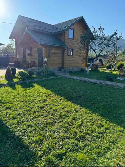 Котедж для відпочинку у Сколе "Дача Тиха"