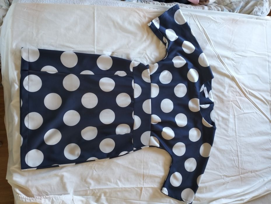 Vestido senhora com bolas