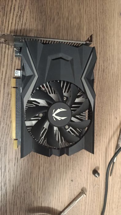 GTX 1650 4GB (!!AVARIADA!!)