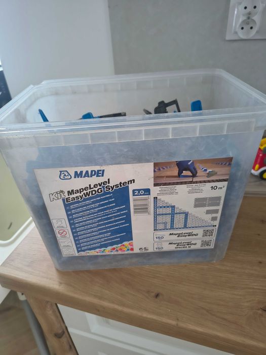 Kliny zestaw do poziomowania Mapei Mapelevel klipsy kliny