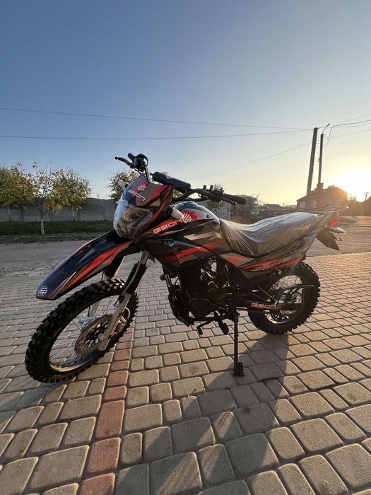 Мотоцикл GEON X-Road Light 250