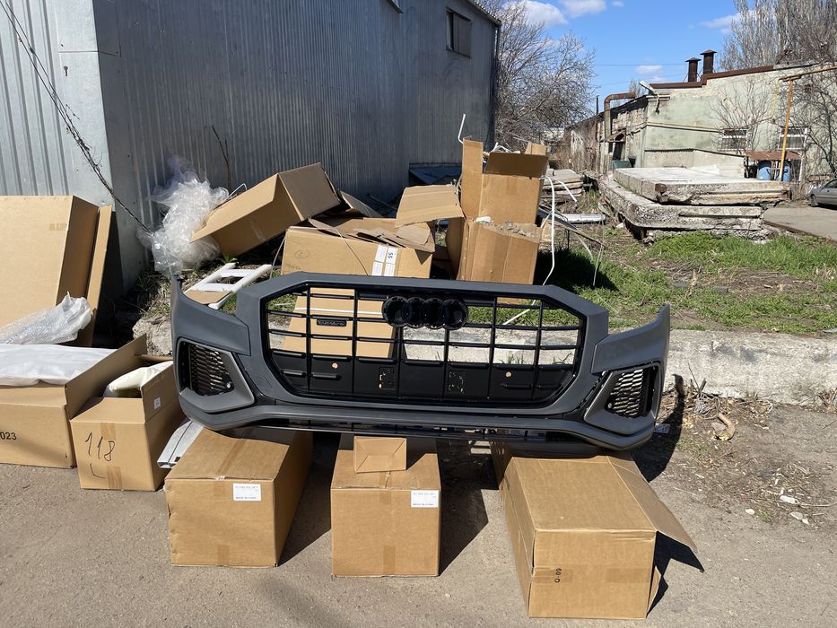 Бампер Audi Q8 S-line передний бампер ауди ку8 с лайн