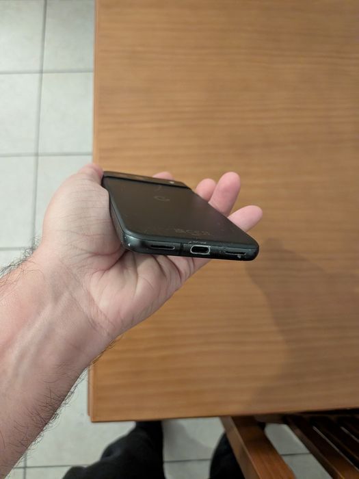 Google Pixel 8a 128 GB (Obsidiana) - ecrã partido, 100% funcional