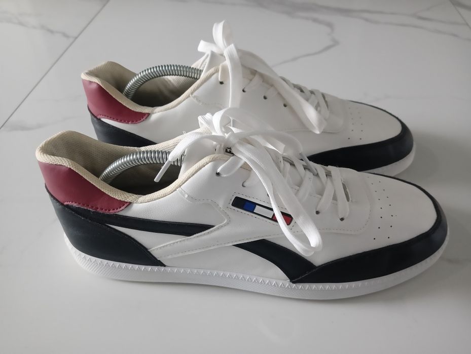 Białe buty Tommy Hilfiger rozmiar 44