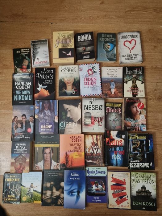Zestaw książek  stan bardzo dobry 148 sztuk  thriller itp