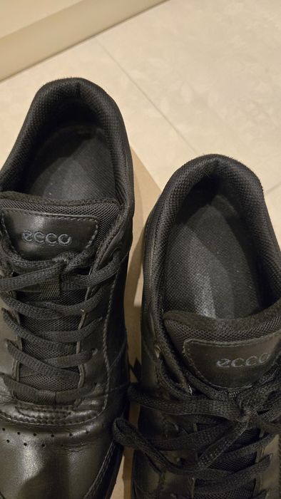 Продам чоловічі туфлі Ecco