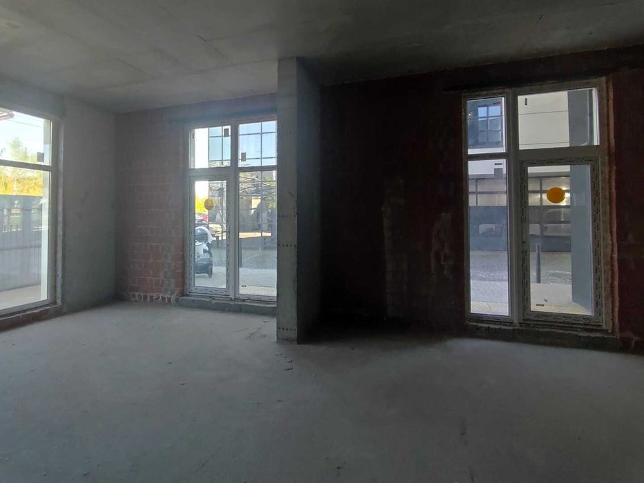 Продаж комерційного приміщення на вул. Пасічній, ЖК "SOLOWAY"