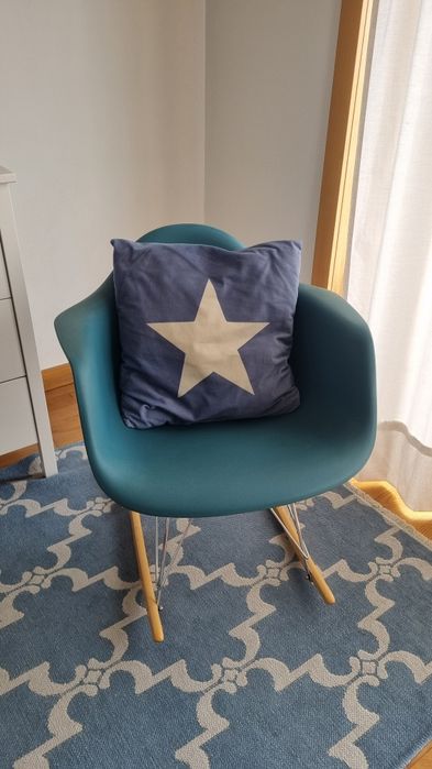 Cadeira Baloiço Azul como Nova