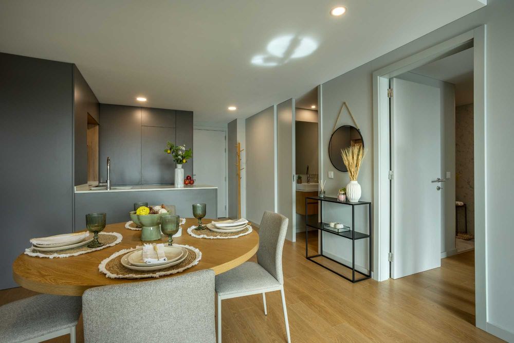 T1 no último piso com varanda 13,5 m² e exposição sul