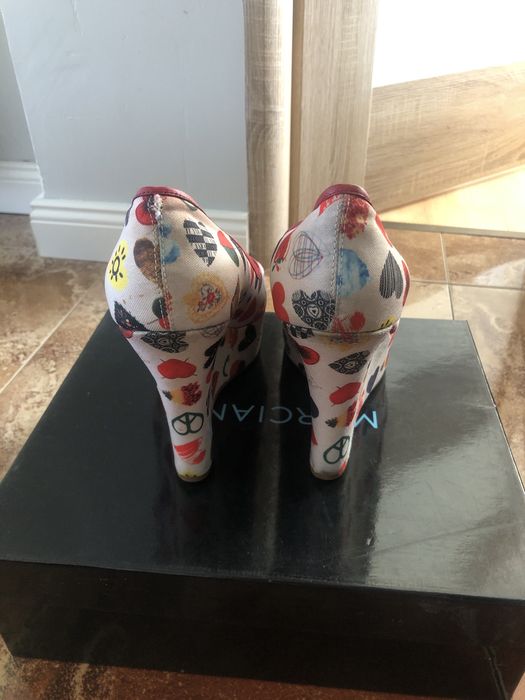 Koturny Love Moschino