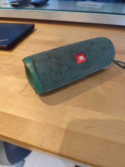 JBL Flip 5 - coluna portátil