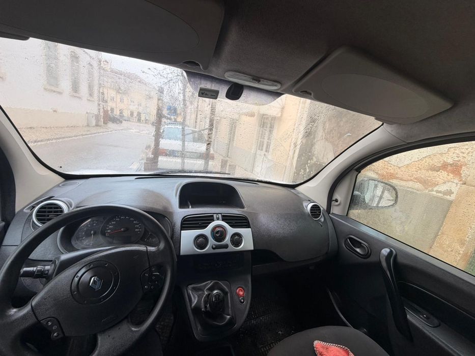 Kangoo em ótimo estado