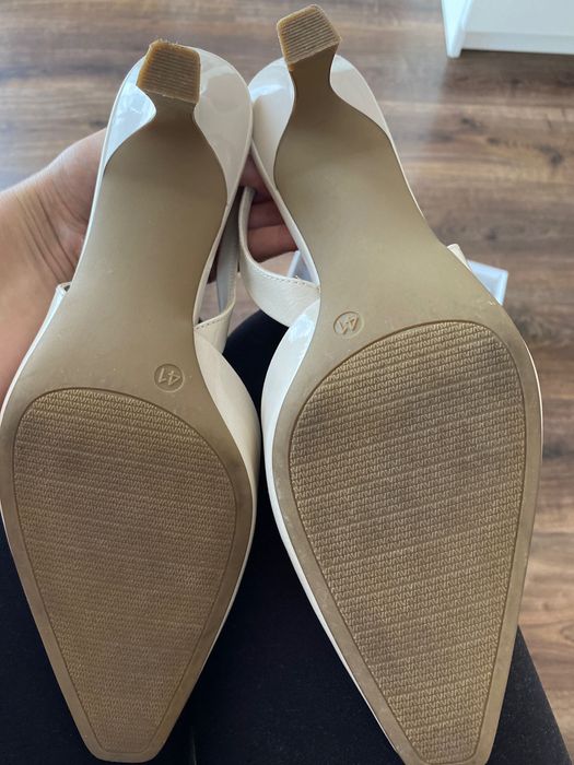 Buty na małym obcasiku eleganckie 41