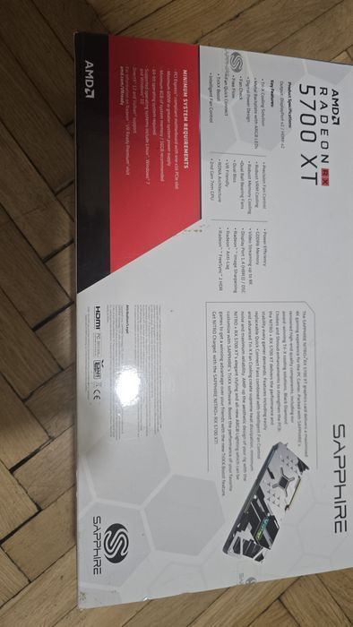 Pudełko Sapphire Nitro+ RX 5700 XT AMD Radeon – kompletne opakowanie
O