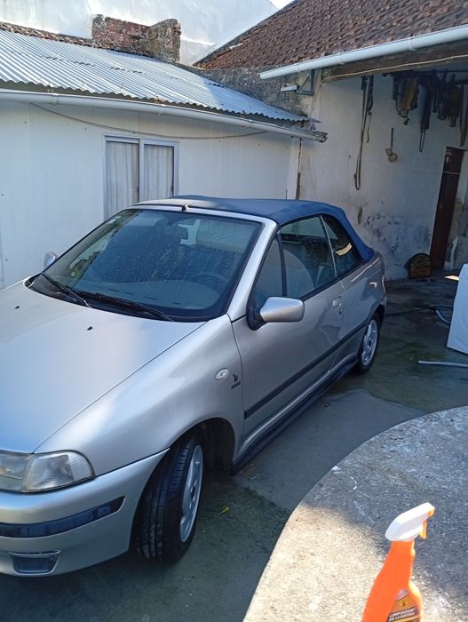 Carro Vendo Fiat Punto Cabriolet de 1998, motor 1.2 16v de 85cv