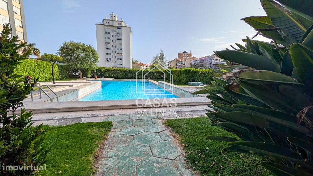 T1 com vista mar e piscina em São João do Estoril