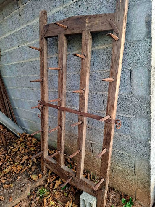 Grade Antiga Traçao Animal em Madeira e Ferro,Original