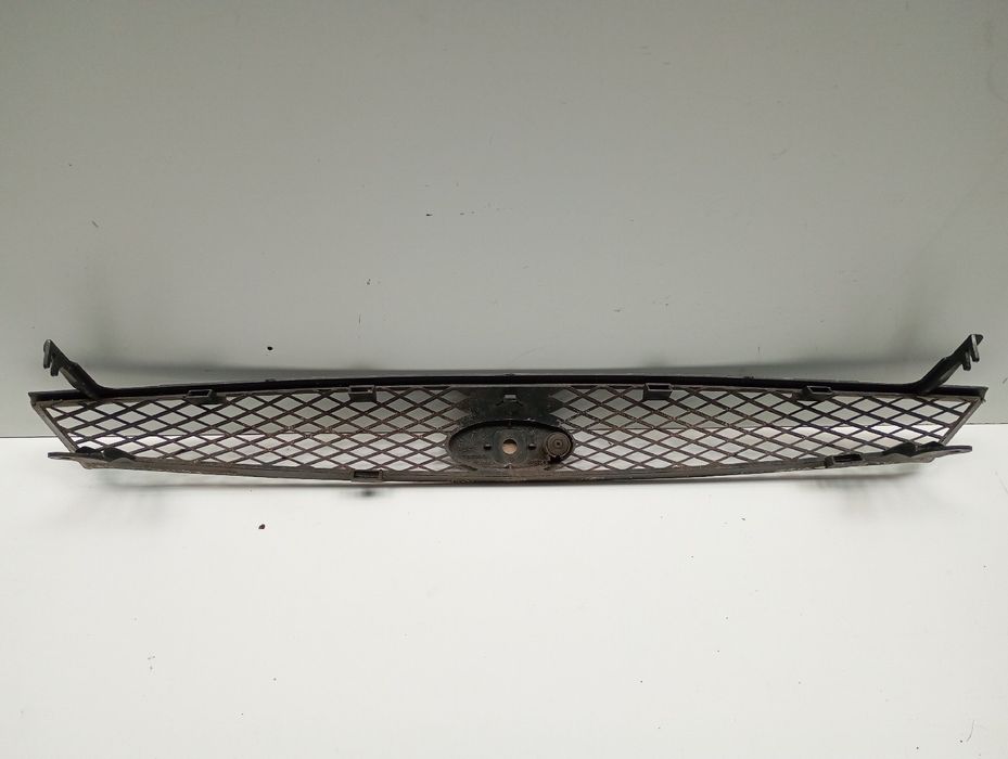 Grelha frente FORD Focus I (DAW, DBW)