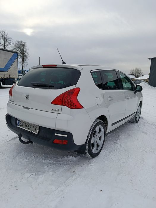 Продам Пежо 3008