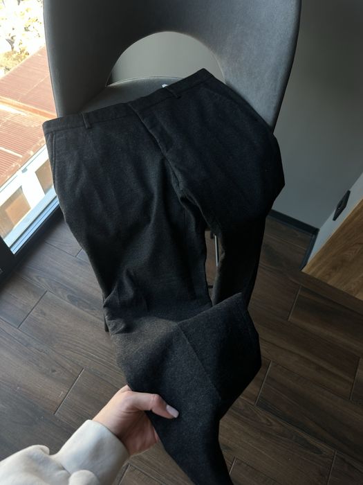 Новий чоловічий брючний костюм