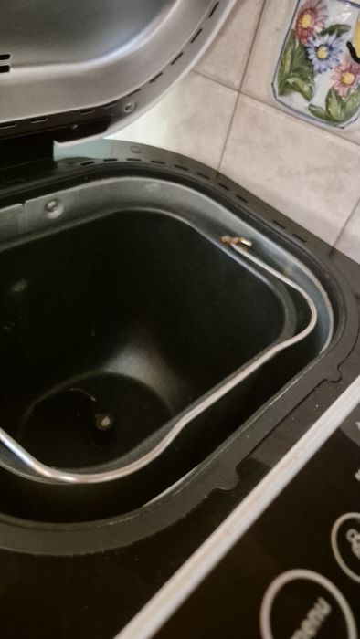 Продам хлебопечку Tefal.