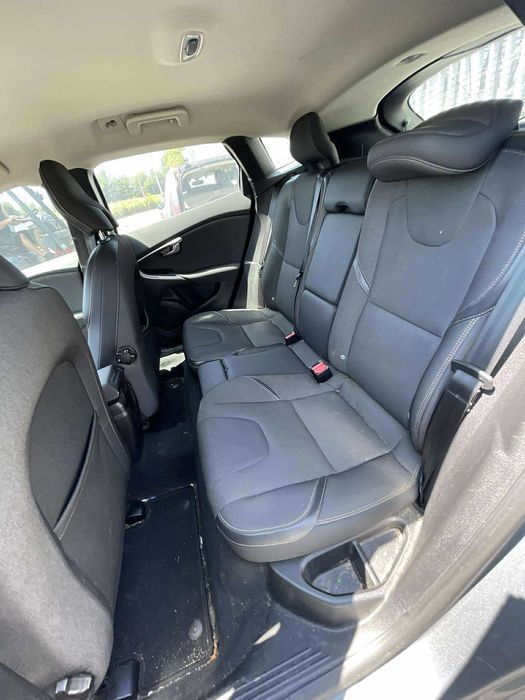 Volvo V40 Cross Country 2017 para peças!