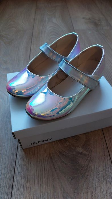 Buty na obcasie, lakierki dla dziewczynki r. 29