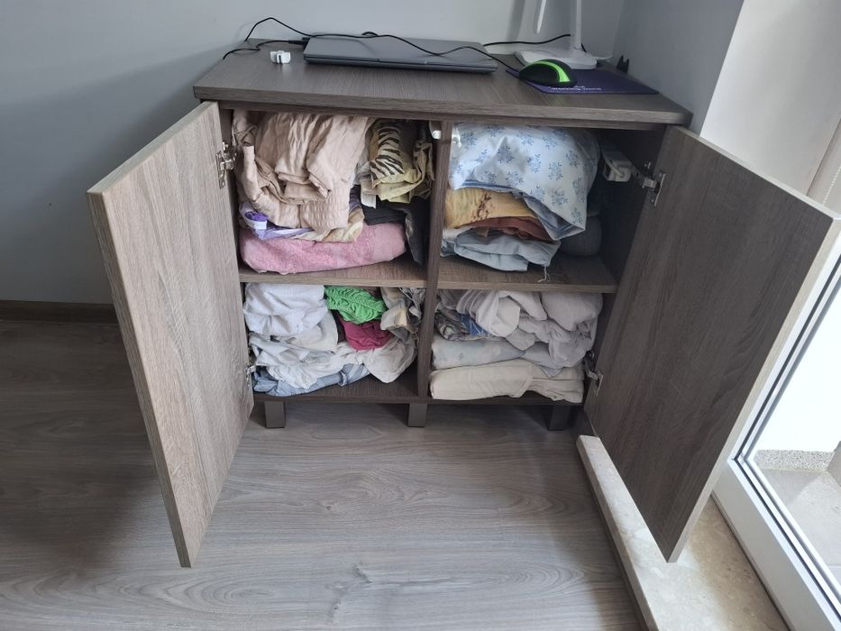 Meble do salonu. Witryna- barek + pod TV + komoda