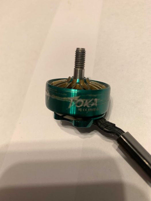 Silnik bezszczotkowy FPV 2306.5 1700KV – używany, stan nieznany