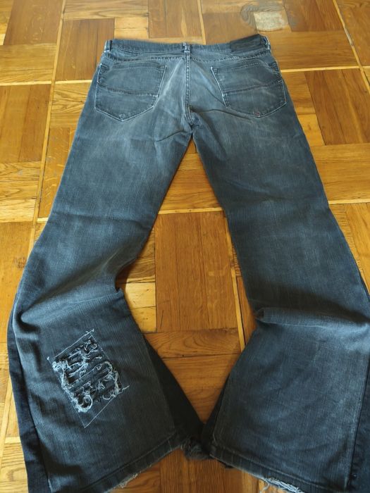Flared jeans type