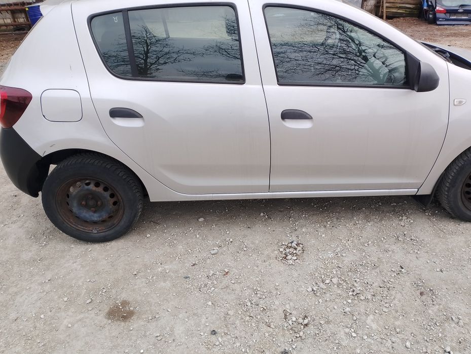Drzwi dacia Sandero 2