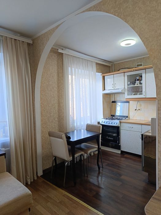 Сдам двухкомнатную квартиру. Проспект Свободы