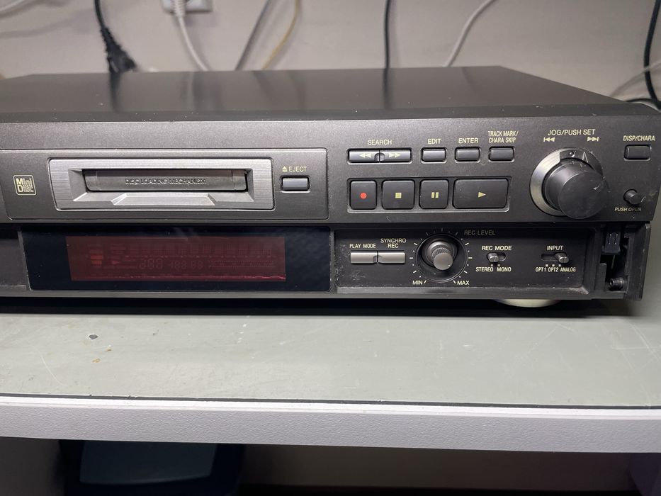 Technics SJ-MD100  Mini Disc