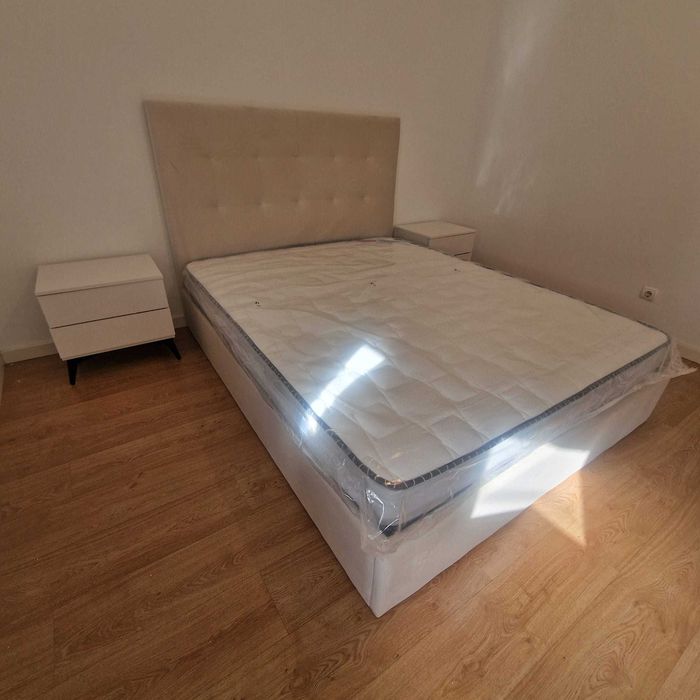 Camas de Casal Estofadas de Luxo 199€ Disp. em Várias Cores! 190x140m! 199 €