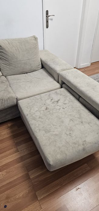 Sofá com chaise longue