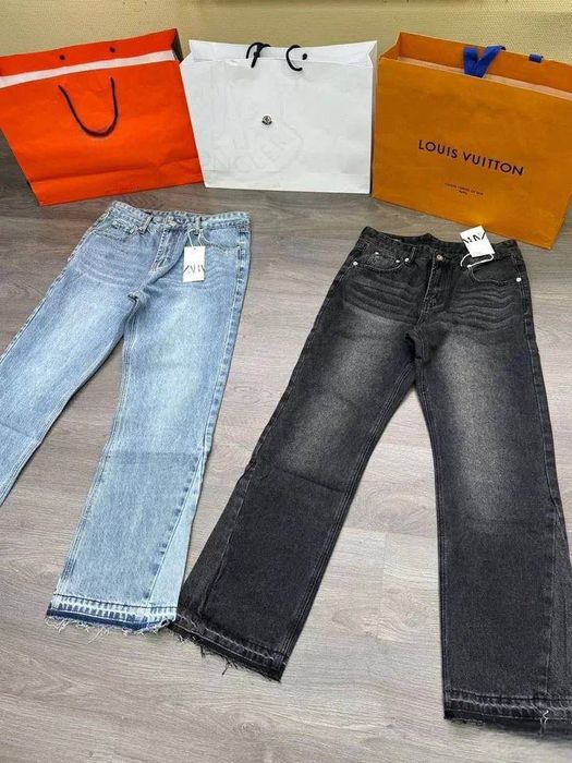 Джинсы Zara flared jeans черные и светлые