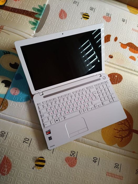 Toshiba  satellite C55D-A-14U