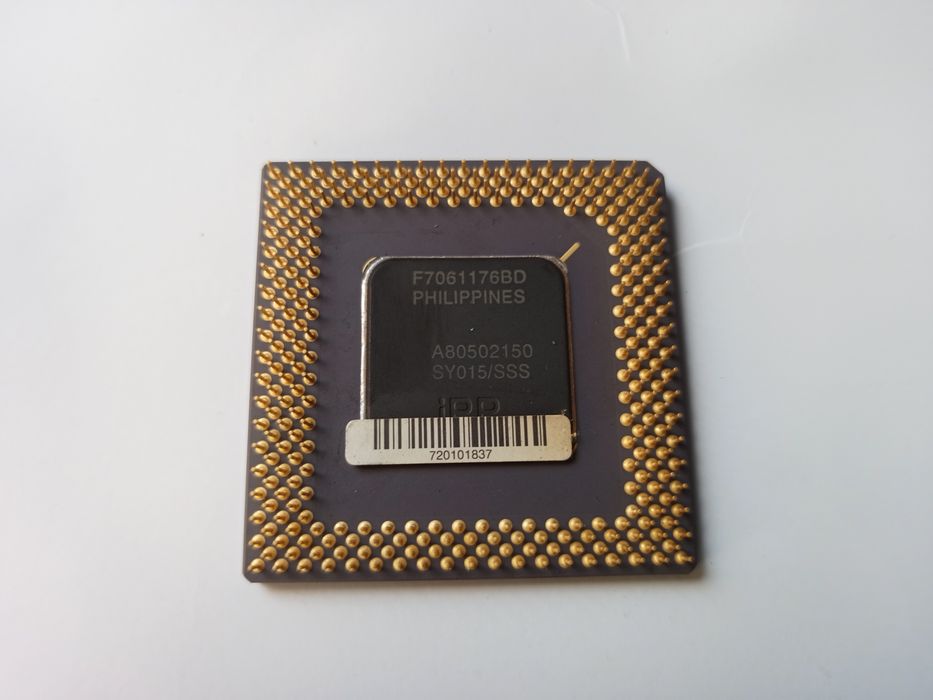 Stary procesor kolekcjonerskie Intel Pentium  pierwszej generacji