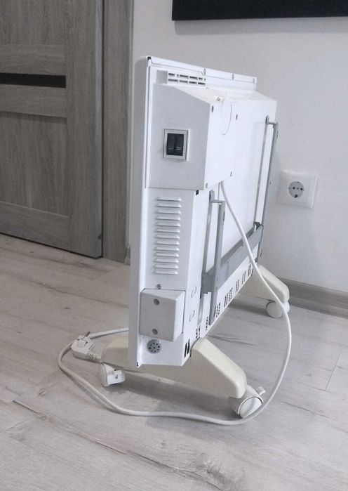 Конвектор UFO-MCH/15 Обогреватель с функцией ионизации/очистки воздуха