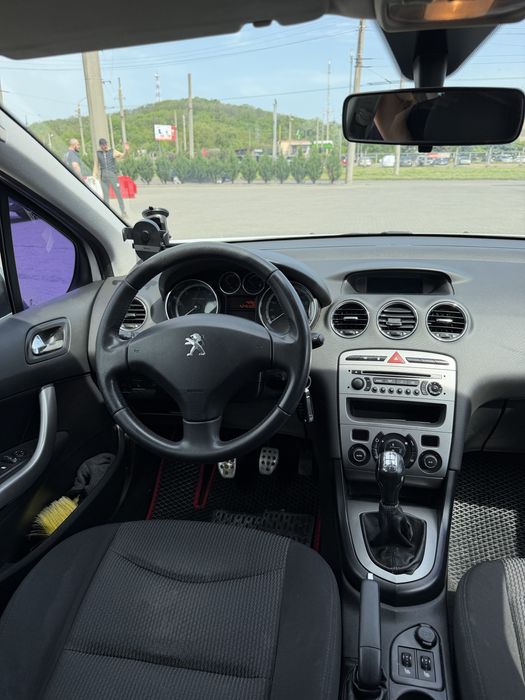 Peugeot 408 1.6 HDI