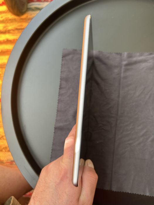 Продам iPad 2 mini