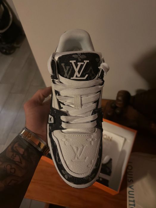 Ténis Louis Vuitton 41